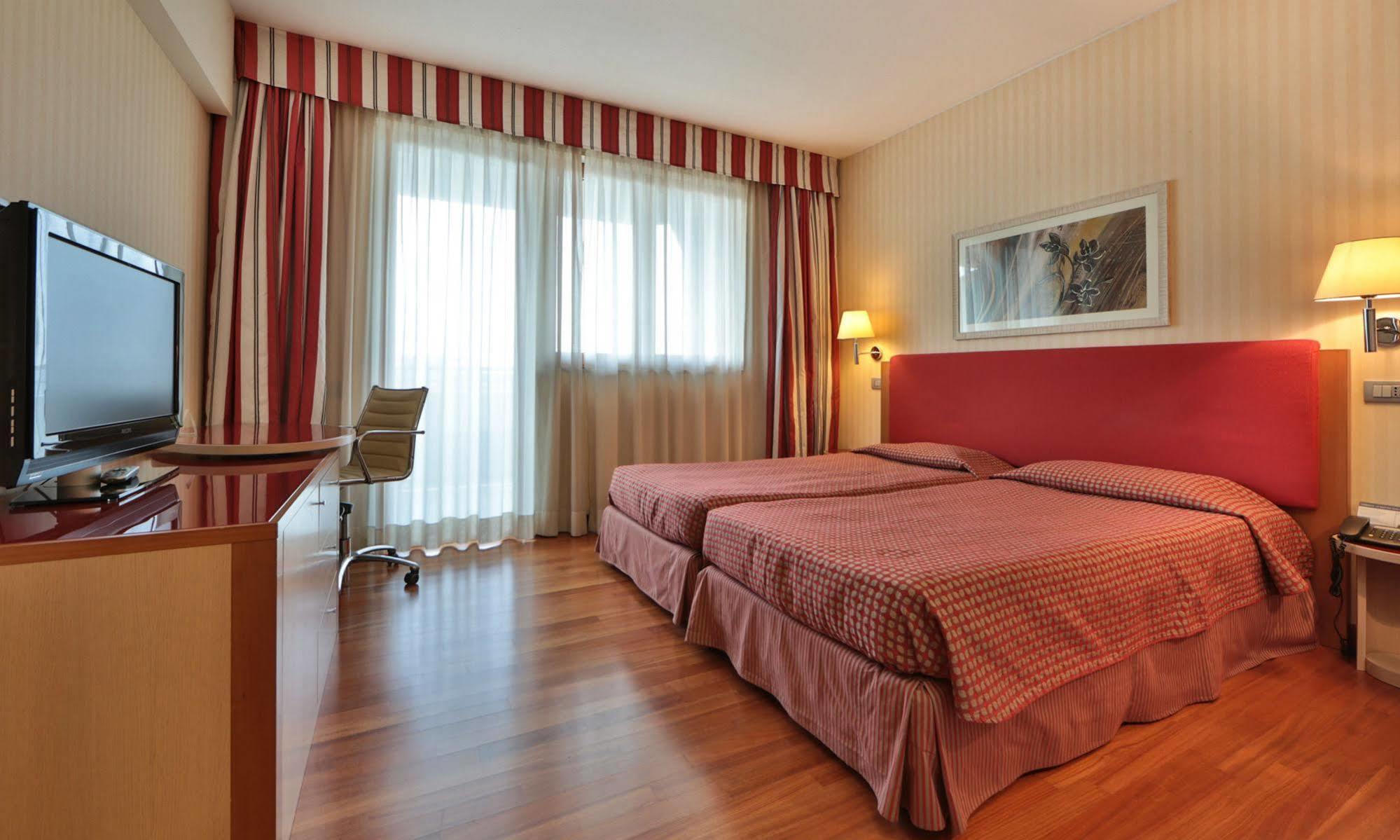 Unaway Hotel & Residence Quark Due Milano Екстер'єр фото