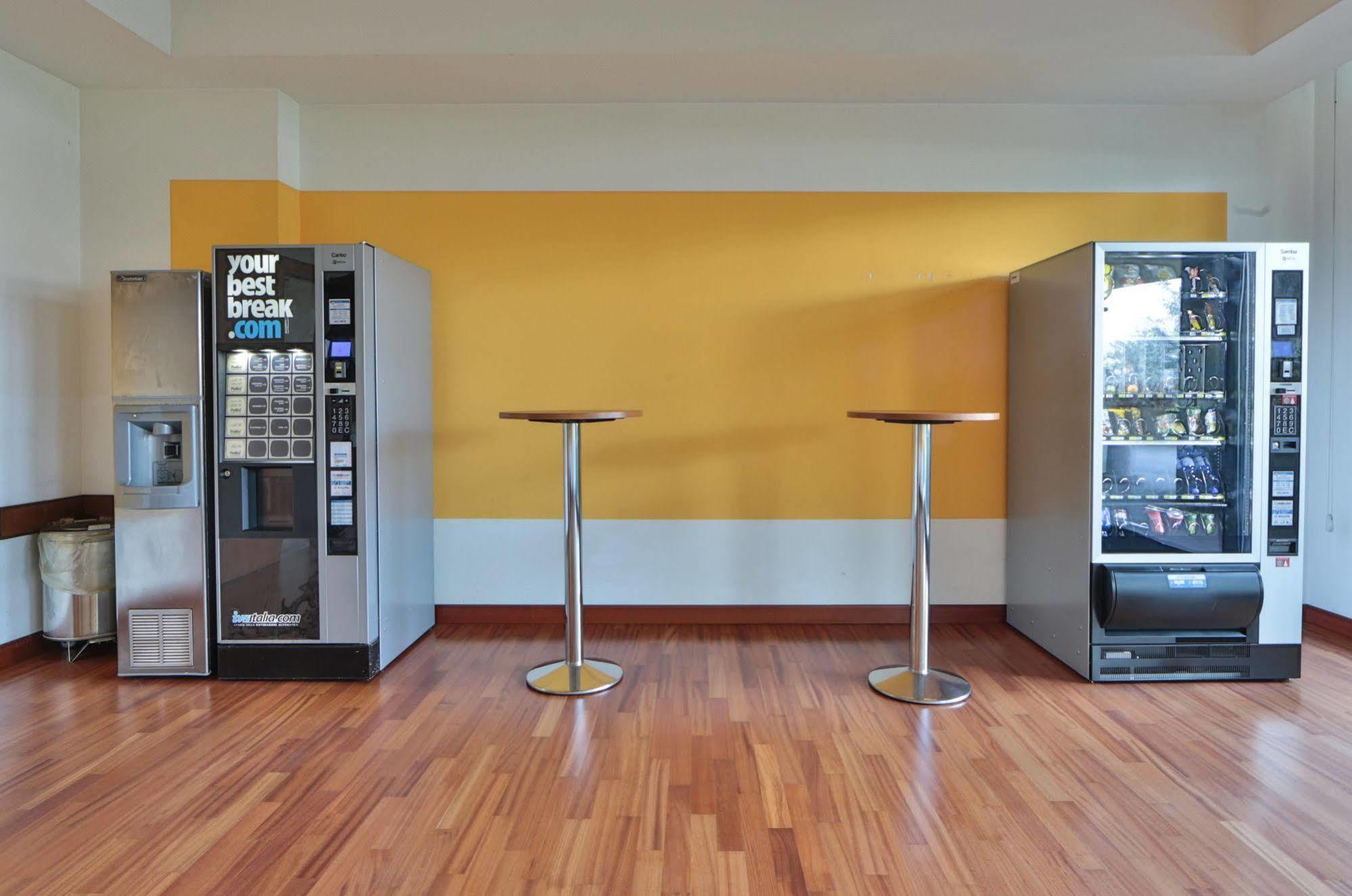 Unaway Hotel & Residence Quark Due Milano Екстер'єр фото